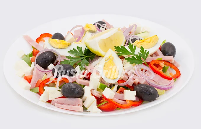 Salată bulgărească